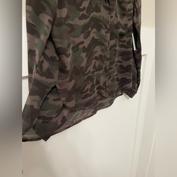 Cloth & Stone Army Green Camouflage Button Down Shirt Size Medium - Picture 6 of 9